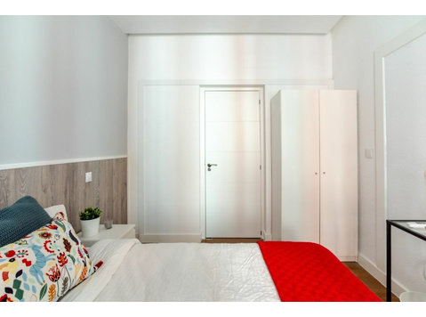 Moderna habitación en Chamberí - Apartman Daireleri