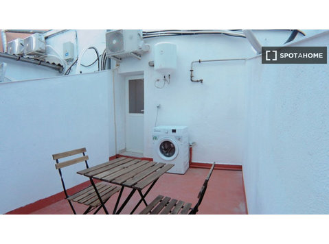 Usera, Madrid'de kiralık temiz stüdyo daire - Apartman Daireleri