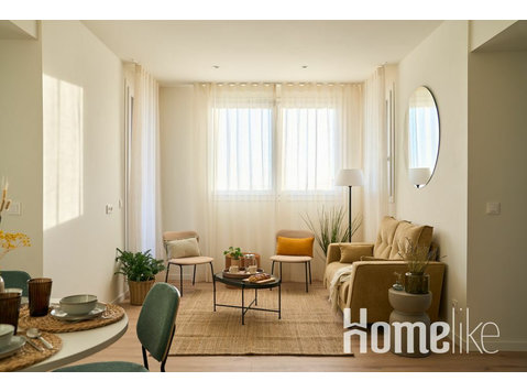 Apartamento de nuevo diseño con cuatro dormitorios, cuatro… - Pisos