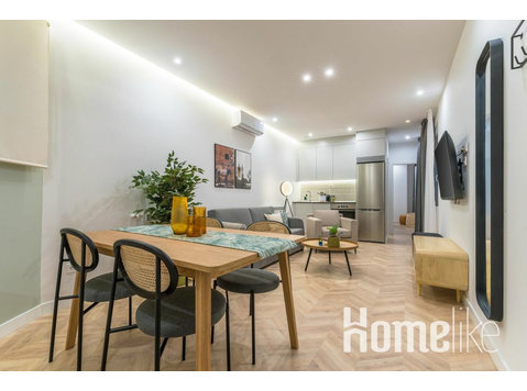 One-Bedroom Apartment - Madrid Calle de Luchana - Apartments