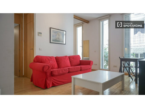 Studio apartment for rent in Madrid - Апартаменти