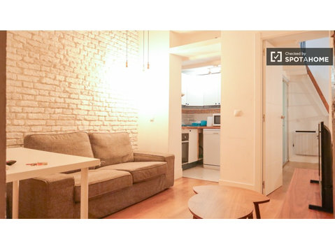 Studio apartment for rent in Noviciado, Madrid - Apartmány