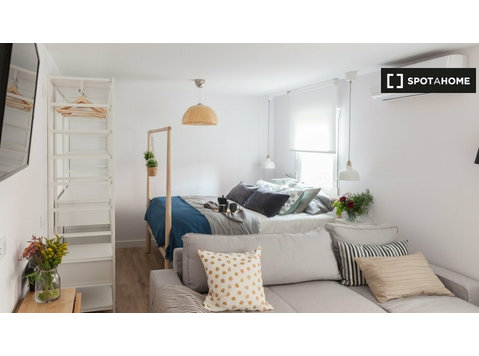 Einzimmerwohnung zu vermieten in Pinar Del Rey, Madrid - Wohnungen
