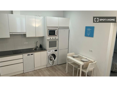 Estúdio para alugar, Embajadores, Madrid - Apartamentos