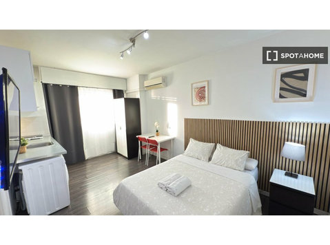 Arapiles, Madrid'de kiralık stüdyo - Apartman Daireleri