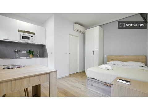 Madrid Bellas Vistas'ta kiralık stüdyo - Apartman Daireleri