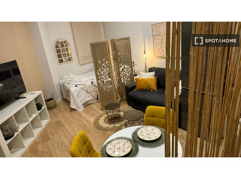 Studio à louer à Chamberí, Madrid - Appartements