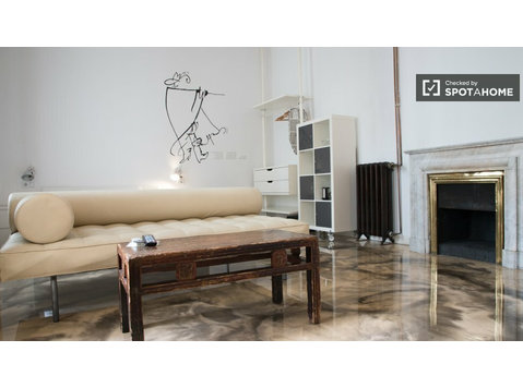 Studio zu vermieten in Embajadores, Madrid - Wohnungen