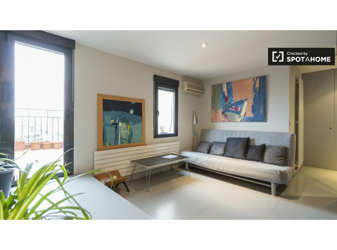 Studio à louer à Embajadores, Madrid - Appartements