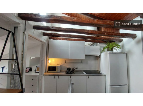 Estudio en alquiler en Embajadores, Madrid - Pisos