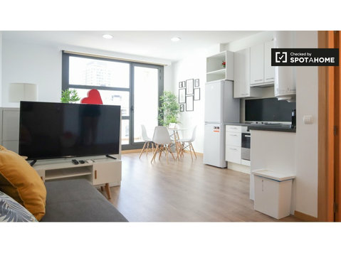 Madrid Valdefuentes'te kiralık stüdyo - Apartman Daireleri