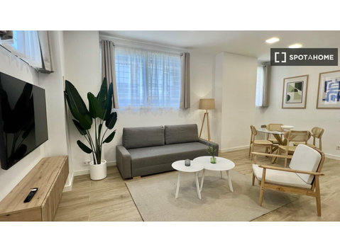 Studio do wynajęcia w Ventas, Madryt - Mieszkanie