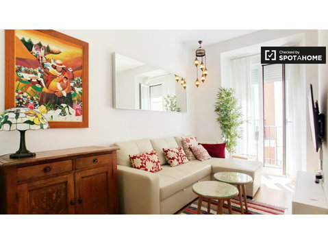 Stylish studio apartment for rent in City Centre, Madrid - Byty