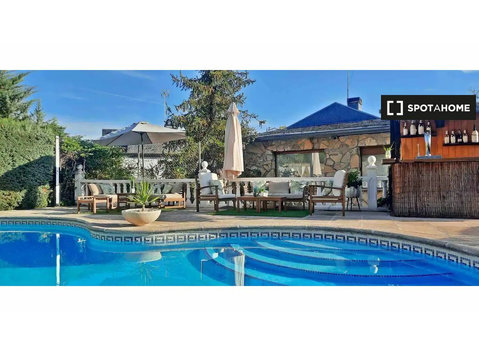 Casa di lusso con 4 camere da letto a Los Peñascales,… - Appartamenti