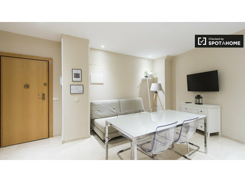 Welcoming 2-bedroom apartment for rent in Centro, Madrid - Korterid