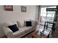 Room for rent in 3-bedroom apartment in Cartagena - Cho thuê