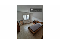 Room for rent in 3-bedroom apartment in Murcia, Murcia - Annan üürile