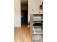 Geteiltes Doppelzimmer im Universitätswohnheim in Valencia - WGs/Zimmer