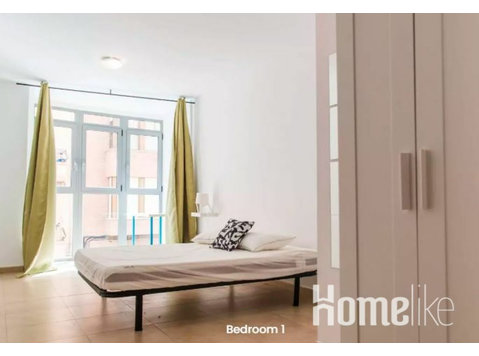 Privékamer in een gedeeld appartement met 4 slaapkamers - Woning delen