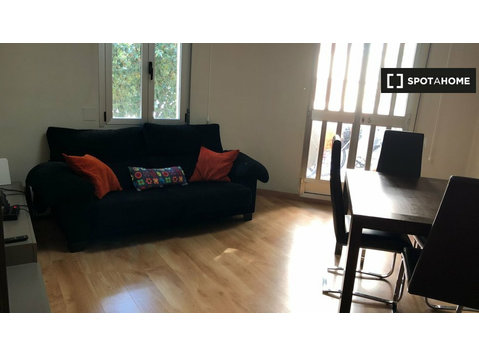 4-bedroom apartment for rent in Trinitat, Valencia - De inchiriat
