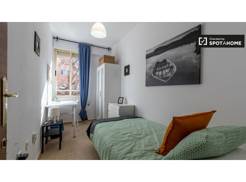Gemütliches Zimmer zu vermieten in Ciutat Vella, Valencia - Zu Vermieten