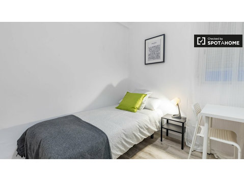 Doppelzimmer zu vermieten, 5-Zimmer-Wohnung, L'Olivereta - Zu Vermieten