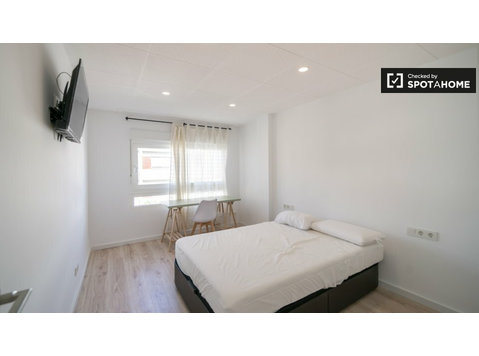 Quarto em apartamento compartilhado em València - Aluguel