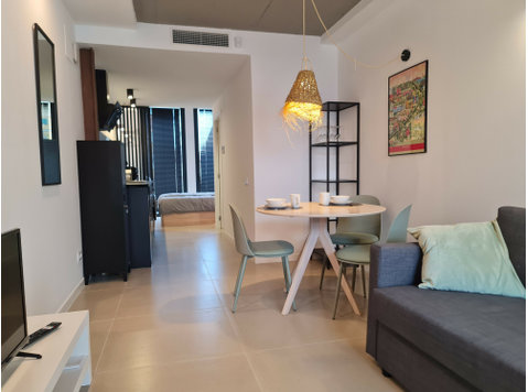 Flatio - all utilities included - apartment close to the… - For Rent