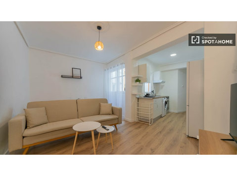 Apartamento de 1 dormitorio en alquiler en Benimaclet,… - Pisos