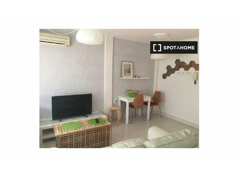 1-bedroom apartment for rent in Camins al Grau, Valencia - Apartemen