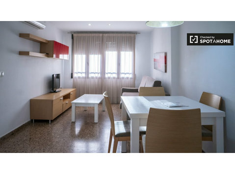 Piso de 1 dormitorio en alquiler en Campanar, Valencia - Pisos