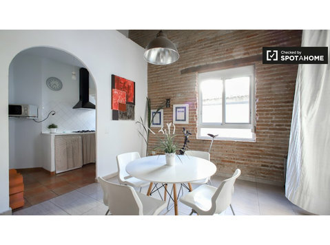 1-bedroom apartment with AC for rent in Ciutat Vella - Apartments