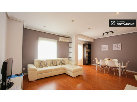 2-pokojowe mieszkanie do wynajęcia w El Pla del Real,… - Mieszkanie