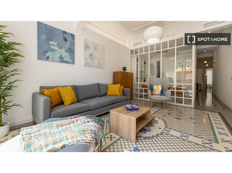 Apartamento de 2 quartos para alugar em La Gran Vía,… - Apartamentos