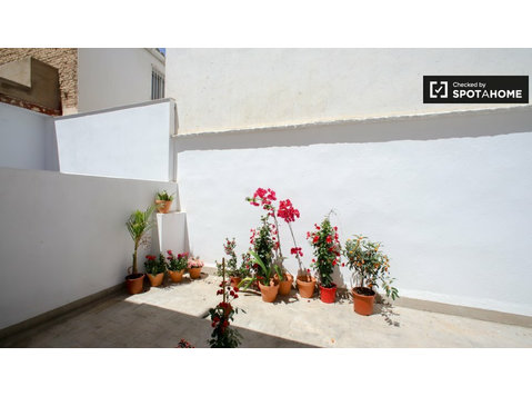 2-pokojowe mieszkanie do wynajęcia w Patraix, Valencia - Mieszkanie