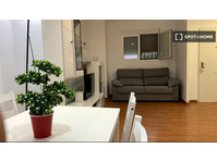 2-bedroom apartment for rent in Valencia.