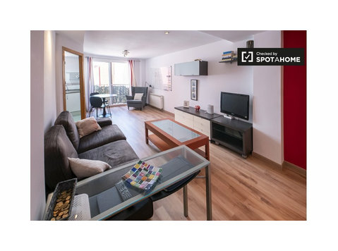 Appartamento con 2 camere da letto in affitto a Quatre… - Appartamenti