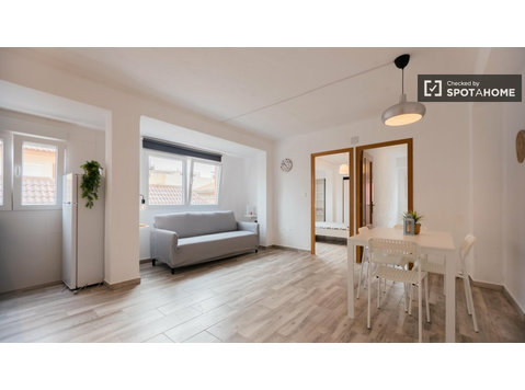 3-pokojowe mieszkanie do wynajęcia w Burjassot w Walencji - Mieszkanie