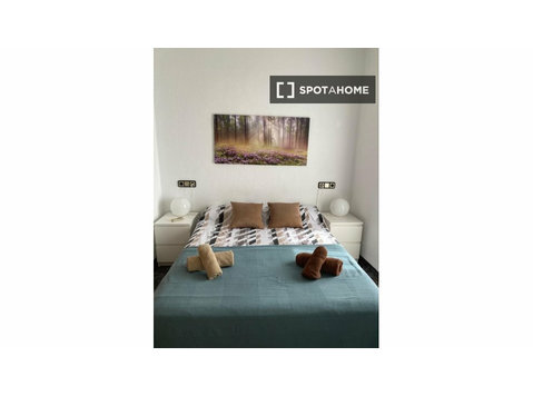 3-bedroom apartment for rent in Cabañal, Valencia - Apartamentos