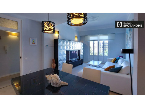3-bedroom apartment for rent in L'Eixample, Valencia - شقق