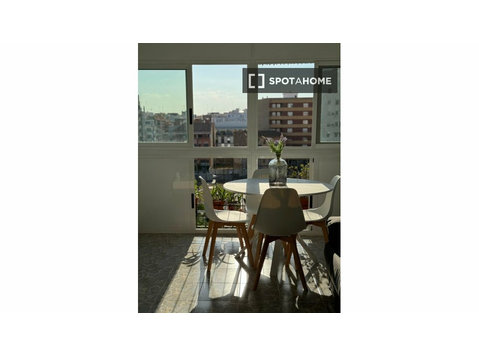 Piso en alquiler de 3 habitaciones en La Saïdia, Valencia - Pisos