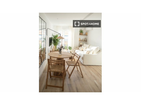 3-bedroom apartment for rent in Patraix, Valencia - Lakások