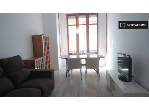 Piso de 3 dormitorios en alquiler en Russafa, Valencia - Pisos