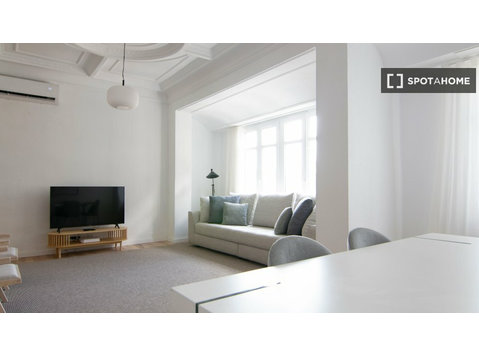 3-bedroom apartment for rent in Sant Francesc, Valencia - Lakások