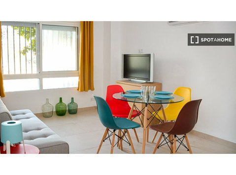 Appartamento con 3 camere da letto in affitto a Valencia,… - Appartamenti
