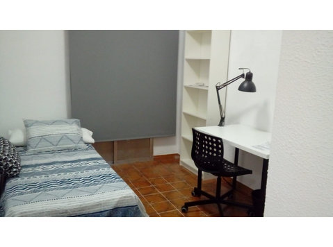Carrer Arquitecte Gascó - Apartments