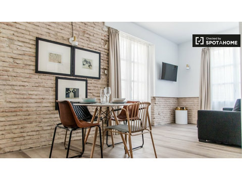 Elegancki apartament z 1 sypialnią do wynajęcia, Ciutat… - Mieszkanie