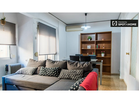 Klassische 2-Zimmer-Wohnung zu vermieten in Jesús, Valencia - Wohnungen