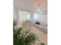 Cozy Apartment 500m from the Beach - 公寓