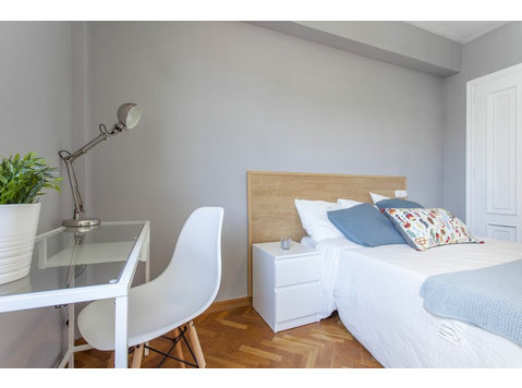 Espaciosa habitación en Valencia - Appartamenti